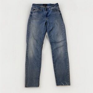 Judy Blue 3/26 Boyfriend Fit mid rise raw ankle hem stretch blue jeans